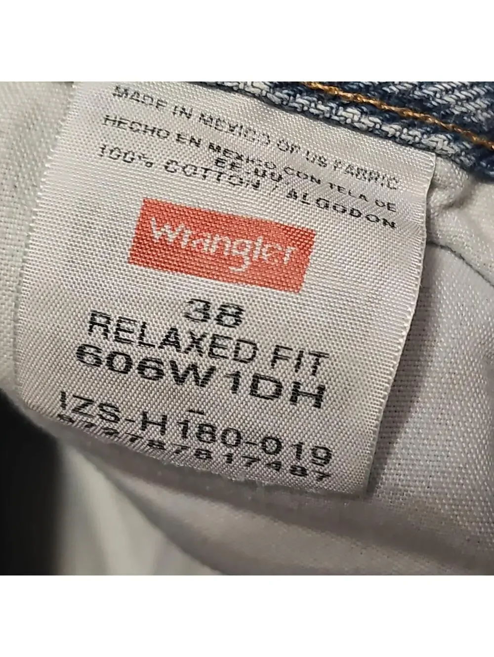Wrangler Relaxed Fit Jean Short 38. Inseam 8.5